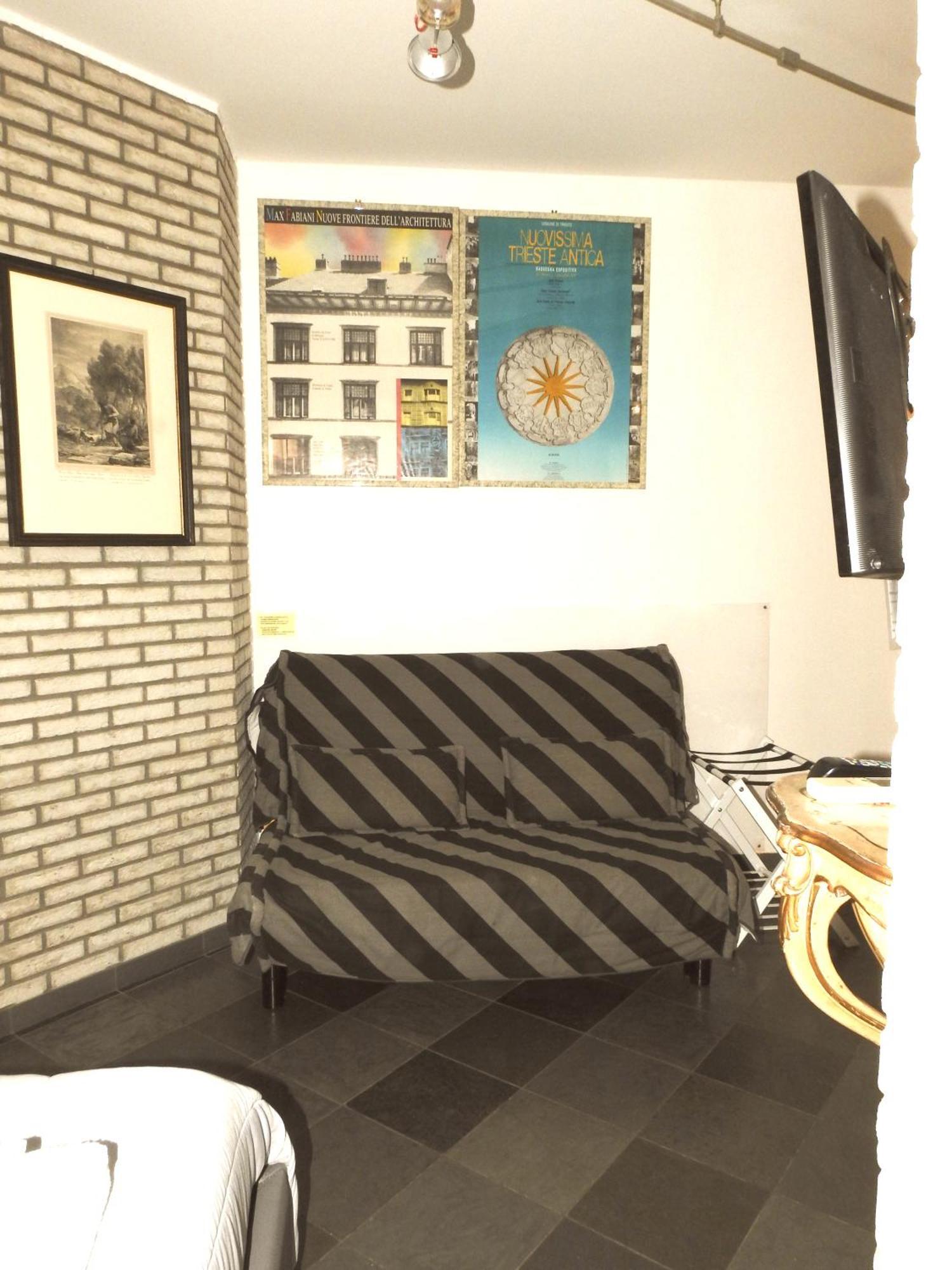 Dormire In Centro Trieste Studio Galleria 16 Exterior photo